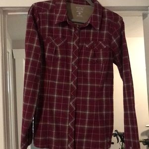 Mountain hardware women’s flannel size 8
